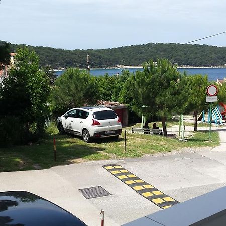 Apartamento Apartman Zoja Mali Lošinj Exterior foto